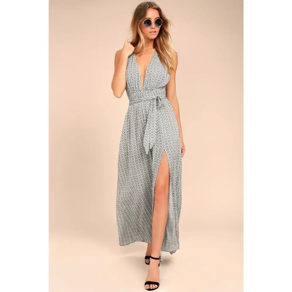Lulu’s Casablanca Queen Black and White Print Maxi Dress Size Small Rayon Womens